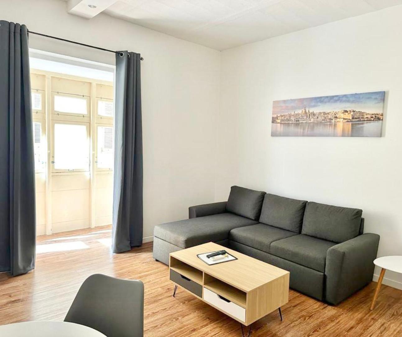 Central And Modern Valletta Flat المظهر الخارجي الصورة